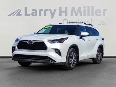 Used 2022 Toyota Highlander XLE