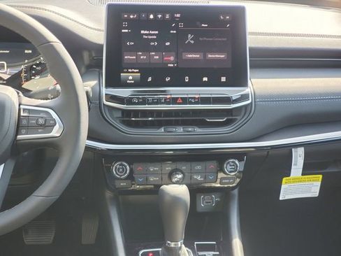 New 2026 Jeep Compass Limited image 17