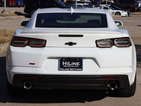 Used 2021 Chevrolet Camaro LT w/ RS Package image 8