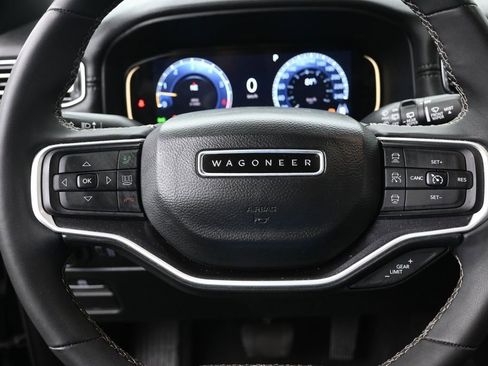 Used 2023 Jeep Wagoneer 4WD w/ Convenience Group I image 22