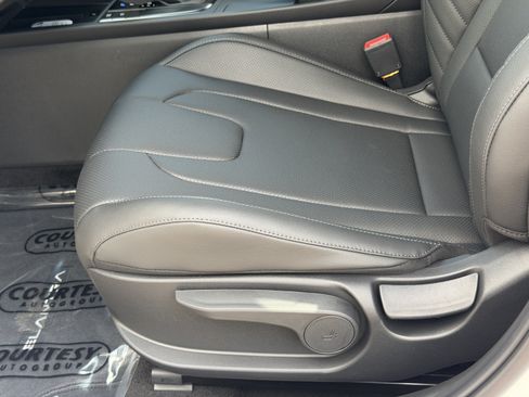 New 2026 Hyundai Elantra SEL Sport FWD image 19