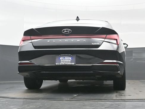 Used 2023 Hyundai Elantra Limited image 30