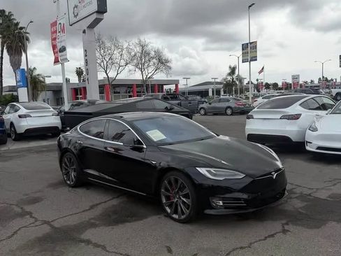 Used 2020 Tesla Model S Performance image 3