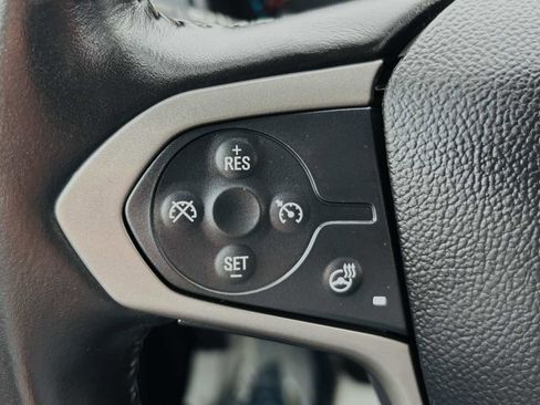 Used 2022 Chevrolet Colorado Z71 AWD/4WD image 39