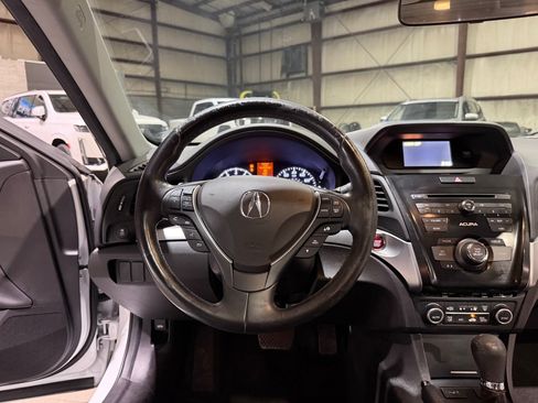 Used 2017 Acura ILX FWD image 30