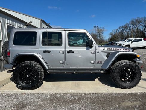 Used 2018 Jeep Wrangler Unlimited Rubicon AWD/4WD image 8