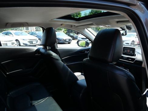 Used 2016 MAZDA MAZDA3 i Grand Touring FWD image 23
