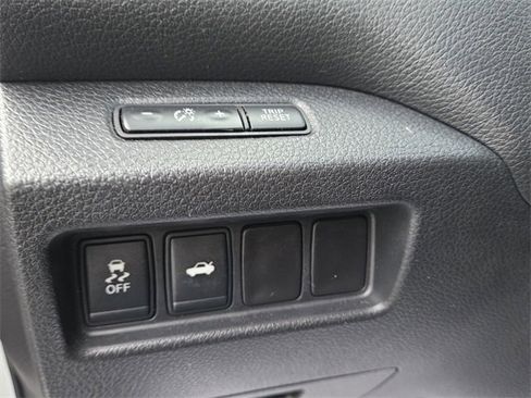 Used 2014 Nissan Altima 2.5 SV image 28