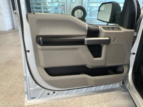 Used 2019 Ford F150 XLT AWD/4WD image 22