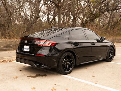 Used 2026 Honda Civic Sport image 9