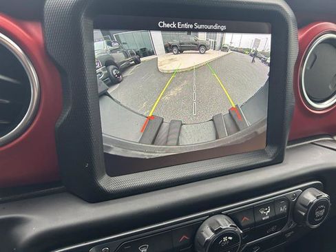 Used 2019 Jeep Wrangler Unlimited Rubicon image 18