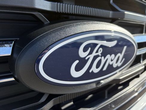 Used 2024 Ford F150 XLT w/ Mobile Office Package image 9