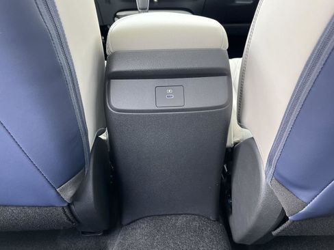 New 2026 Nissan Sentra SL FWD image 17