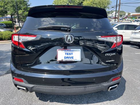Used 2023 Acura RDX AWD w/ Technology Package image 4