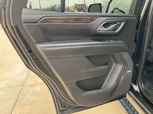 Used 2021 Chevrolet Tahoe Z71 w/ Rear Media and Nav Package image 22