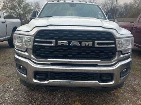 Used 2024 RAM 3500 Big Horn image 2