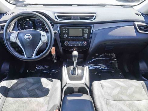 Used 2016 Nissan Rogue S image 11