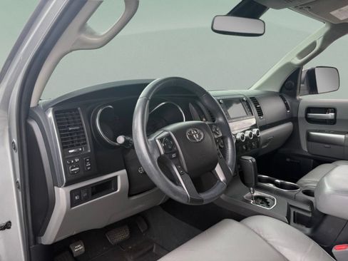 Used 2021 Toyota Sequoia Limited w/ Safety & Convenience Package AWD/4WD image 20