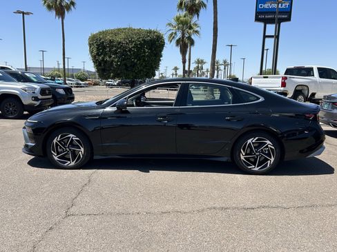 Used 2024 Hyundai Sonata SEL w/ Convenience Package FWD image 2