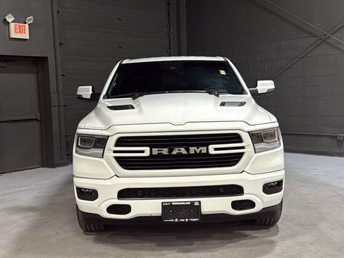 Used 2023 RAM 1500 Laramie AWD/4WD image 2