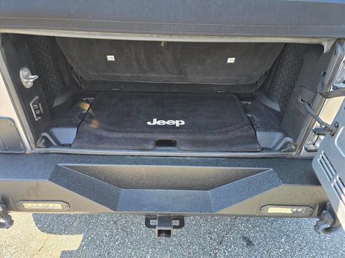 Used 2015 Jeep Wrangler Sport w/ Quick Order Package 24S AWD/4WD image 26