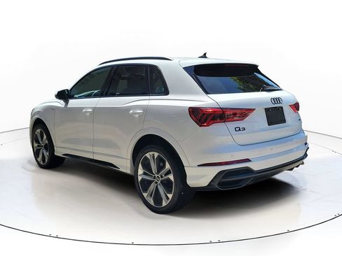 Used 2021 Audi Q3 2.0T Premium w/ Convenience Package AWD/4WD image 4