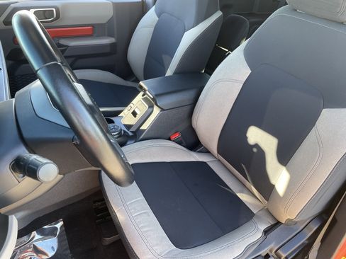 Used 2023 Ford Bronco Big Bend w/ Sasquatch Package image 19