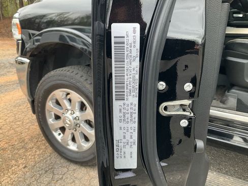 Used 2019 RAM 2500 Laramie image 18