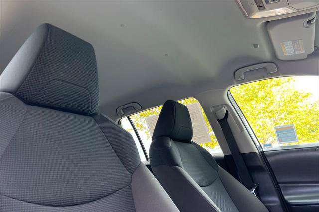 Certified 2024 Toyota RAV4 LE AWD/4WD image 18