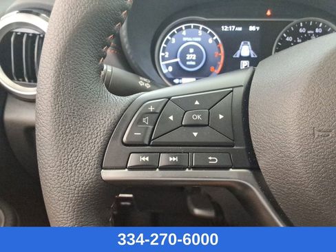 New 2025 Nissan Versa SR w/ Trunk Package image 23