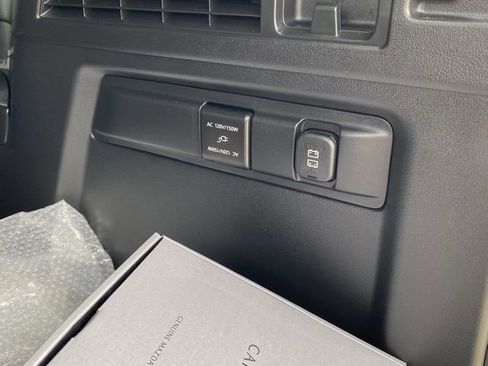 Used 2025 MAZDA CX-70 Plug-In Hybrid w/ Premium Plus image 26