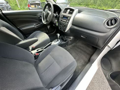 Used 2017 Nissan Versa SV FWD image 15