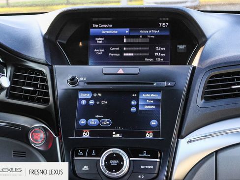 Used 2019 Acura ILX w/ Premium Package FWD image 17