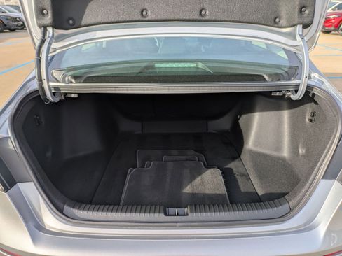 Certified 2025 Honda Accord SE image 30