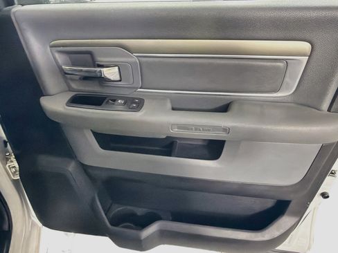 Used 2017 RAM 1500 Lone Star RWD image 30