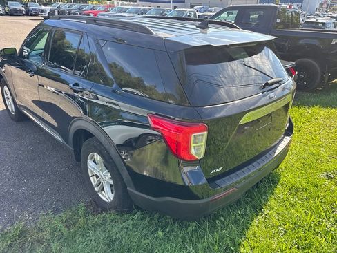 Used 2023 Ford Explorer XLT w/ Class IV Trailer Tow Package AWD/4WD image 5
