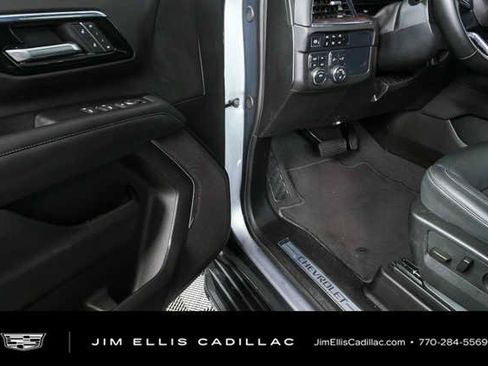 Used 2025 Chevrolet Tahoe LT AWD/4WD image 7