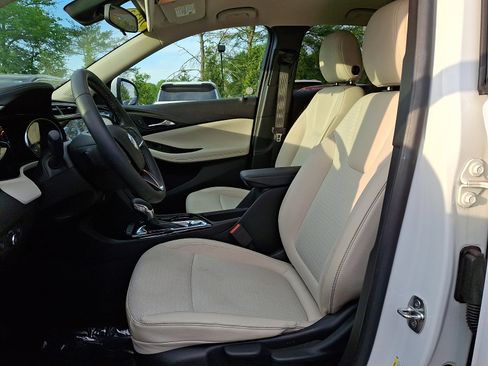 Certified 2023 Buick Encore GX Preferred FWD image 13