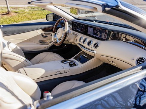 Used 2018 Mercedes-Benz S 560 Cabriolet image 6