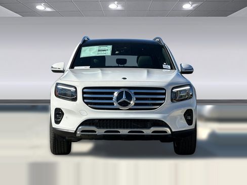 Used 2026 Mercedes-Benz GLB 250 image 5