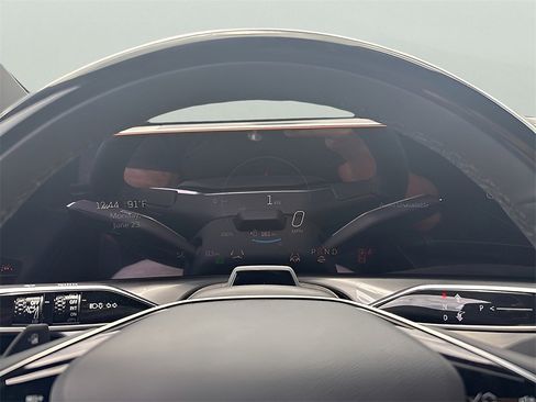 New 2026 Cadillac Vistiq Luxury image 32