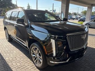 Used 2025 Cadillac Escalade ESV Premium Luxury w/ LPO, Radiant Package AWD/4WD video 1