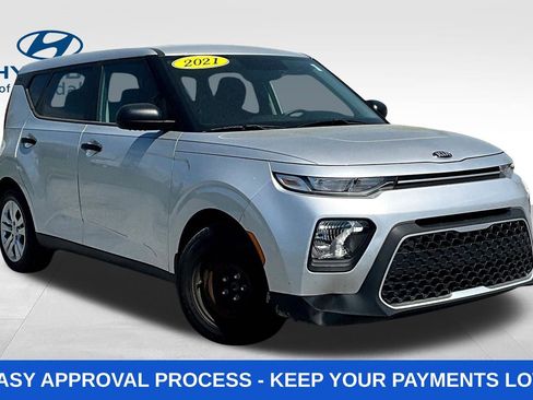 Used 2021 Kia Soul LX FWD image 3