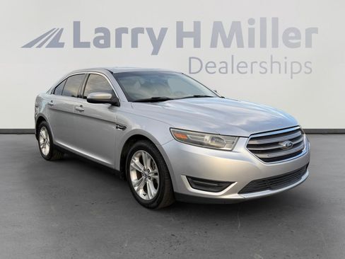 Used 2014 Ford Taurus SEL w/ Equipment Group 201A image 7