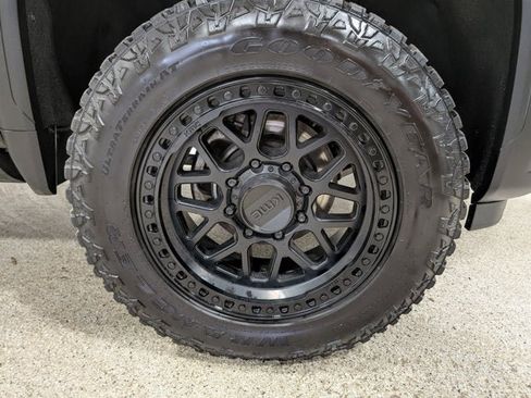 Used 2024 GMC Sierra 2500 Denali Ultimate w/ Max Trailering Package image 15