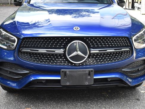 Used 2021 Mercedes-Benz GLC 300 4MATIC w/ AMG Line image 15