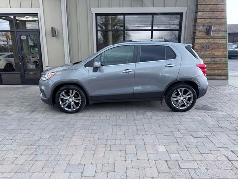 Used 2020 Chevrolet Trax LT w/ Driver Confidence Package image 58