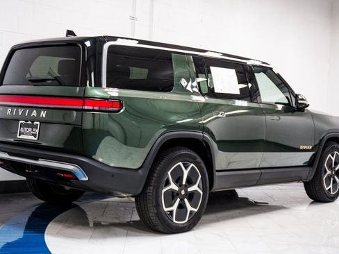 Used 2023 Rivian R1S Adventure image 6