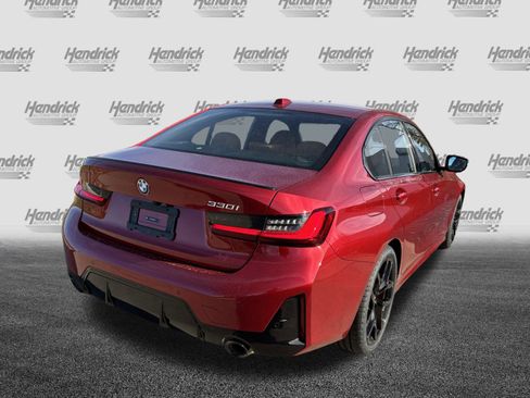 Used 2026 BMW 330i Sedan w/ M Sport Package image 9