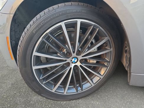 Used 2023 BMW 540i w/ Premium Package RWD image 31